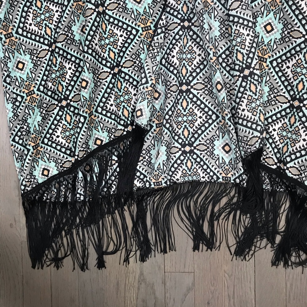 Aztec Printed Black Fringe Open Front Kimono Tunic - Picture 5 of 7